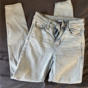 American Eagle Outfitters Skinny Jeans
